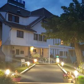 Hotel Restaurant Le Traineau，位于Clelles的酒店
