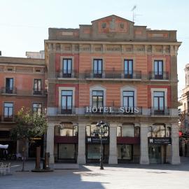 Hotel Suís,位于圣塞洛尼的酒店