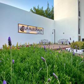 La Alborada，位于科米坦德多明格斯的酒店