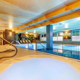 Hotel Skalite Spa & Wellness，位于什切尔克的酒店