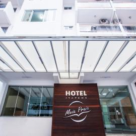 Hotel Itapema Meia Praia，位于伊塔佩马的酒店