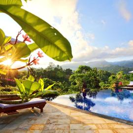 Shanti Natural Panorama View Hotel，位于新加拉惹的酒店