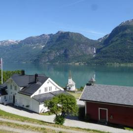 Nes Gard，位于Høyheimsvik的酒店