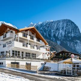 Hotel Stecher，位于厄茨的酒店