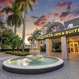 La Quinta by Wyndham Coral Springs South,位于科勒尔斯普林斯的酒店