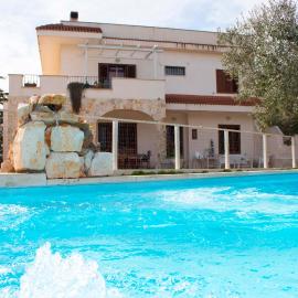 B&B Villa Nonna Maria，位于卡斯特拉纳格罗泰的酒店