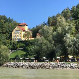 Hotel-Restaurant Faustschlössl，位于多瑙河畔菲尔德基芩的酒店