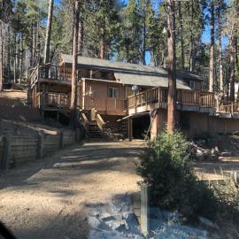 sequoia National Forest CabinH，位于Panorama Heights的酒店