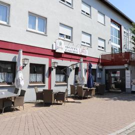 Hotel Loewen，位于蒂宾根的酒店