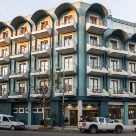 Premier Agrinio Heart Hotel，位于阿格里尼翁的酒店