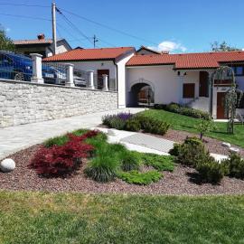 Prenočišča Iris，位于塞扎纳的酒店