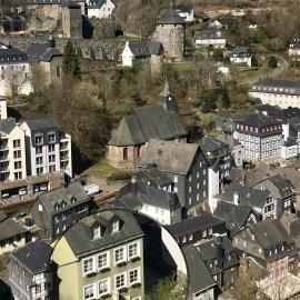Hotel Alt Montjoie，位于蒙绍的酒店