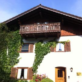 Zugspitzhome Appartment，位于法尔先特的酒店