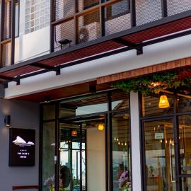 The Blue C Donsak,位于素叻的酒店