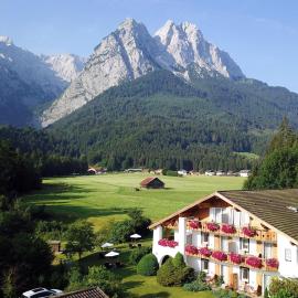 Boutique Hotel Längenfelder Hof，位于格赖瑙的酒店