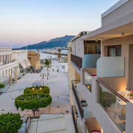 Alektor Luxury Apartments，位于扎金索斯镇的酒店
