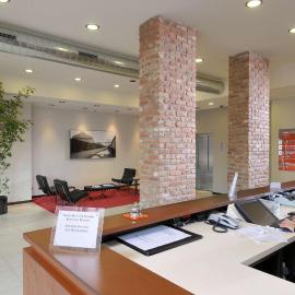 Best Western Falck Village Milano Sesto，位于塞斯托-圣乔凡尼的酒店