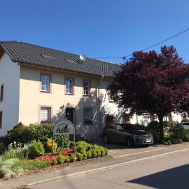 Pension Schmitz，位于Serrig的酒店