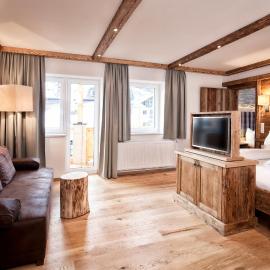 Hotel & Appartements Heigenhauser，位于瓦德林的酒店