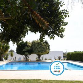 Monte dos Avós Village - Pet Friendly，位于塔维拉的酒店