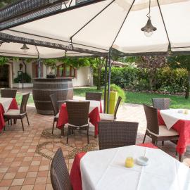 Hotel Ristorante Alla Botte,位于波图格鲁洛的酒店