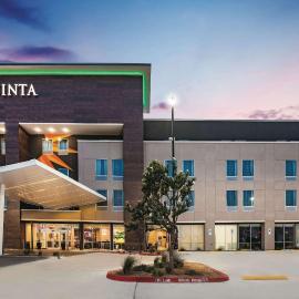 La Quinta by Wyndham McAllen La Plaza Mall，位于麦卡伦的酒店