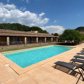 Appartements " Le Clos De La Cerisaie"，位于卡斯蒂隆迪加尔的酒店
