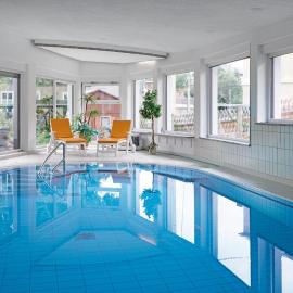 Landhotel Gasthof Zwota，位于克林根塔尔的酒店