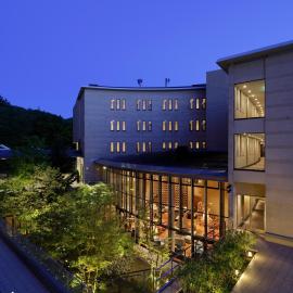 Hyatt Regency Hakone Resort and Spa,位于箱根的酒店