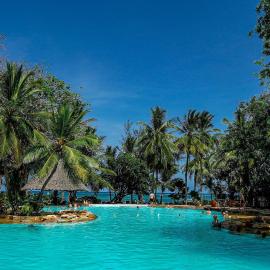 Papillon Lagoon Reef Hotel，位于迪亚尼海滩的酒店