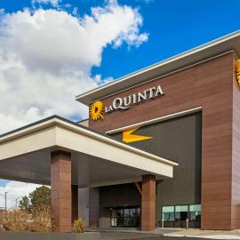 La Quinta Inn & Suites by Wyndham Denver Aurora Medical，位于奥罗拉的酒店