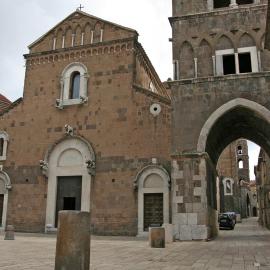 Boutique Hotel Palazzo Dei Vescovi，位于旧卡塞塔的酒店