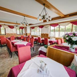 Gasthof Neuwirt / Kressnig，位于克拉根福的酒店