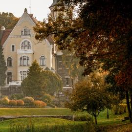 Hotel Bursztynowy Pałac，位于科沙林的酒店