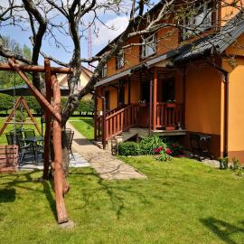 Cisna Chill House