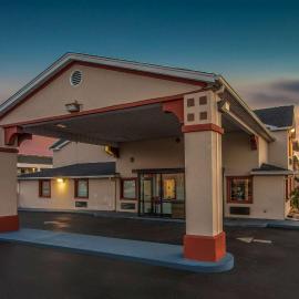 Super 8 by Wyndham Florence，位于佛罗伦萨的酒店
