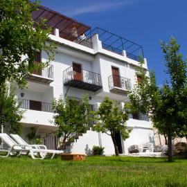 Puerta Bubión Apartamentos，位于布维翁的酒店