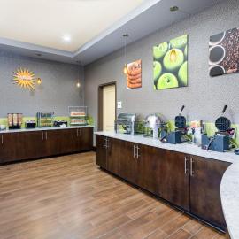 La Quinta by Wyndham Hinesville - Fort Stewart，位于海恩斯维尔的酒店