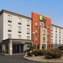 Holiday Inn Express Boston - Saugus by IHG，位于索格斯的酒店