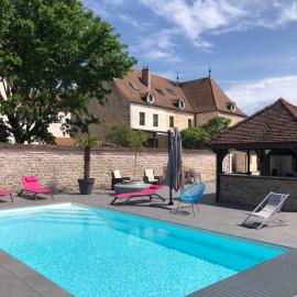 Logis L'Hôtel D'Arc，位于Arc-sur-Tille的酒店