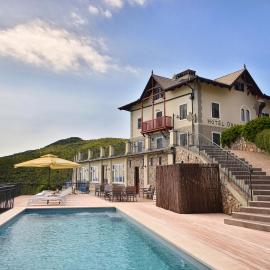 Hotel Draga di Lovrana，位于洛夫兰的酒店