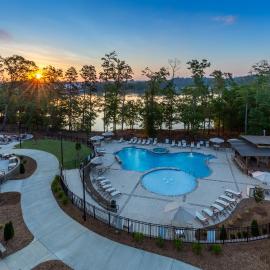 Lakeside Lodge Clemson，位于克莱门森的酒店