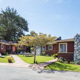 Andril Fireplace Cottages，位于太平洋丛林的酒店
