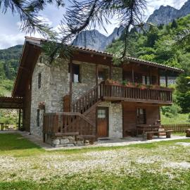 B&B l'Asinello Rampante，位于阿尔塔泰尔梅的酒店