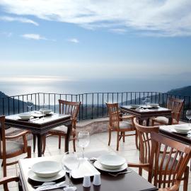 Assos Kayalar Terrace，位于Sazlı的酒店