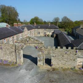 Castlehamilton Cottages and Activity Centre，位于卡文的酒店