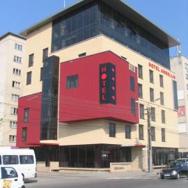 Hotel Angellis，位于蒂米什瓦拉的酒店