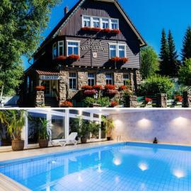 Hotel Hasselhof Garni Vier Sterne，位于布劳恩拉格的酒店