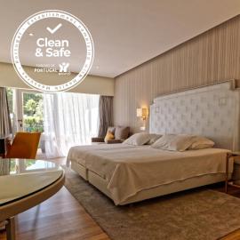 Carvoeiro Garden Hotel，位于卡武埃鲁的酒店