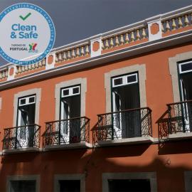 Cacilhas Guest Apartments，位于阿尔马达的酒店
